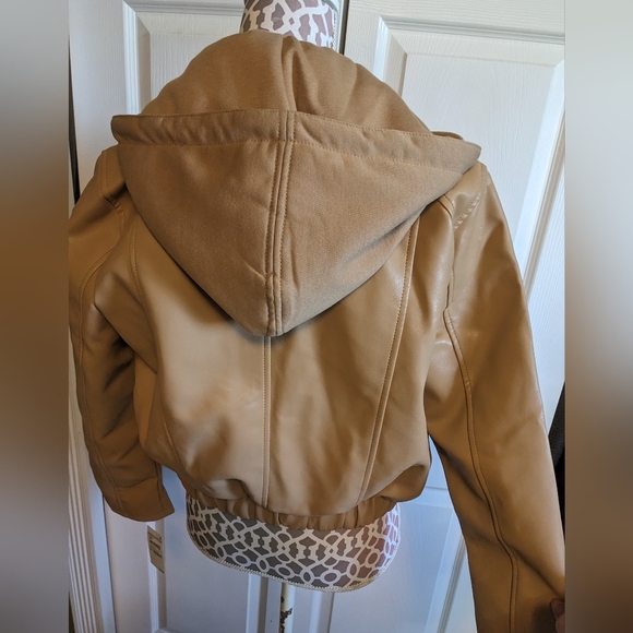 BlankNYC FAUX LEATHER BOMBER JACKET WITH REMOVABLE HOOD - Picture 4 of 11